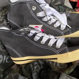 Classic Black and Tan Kids Sneakers